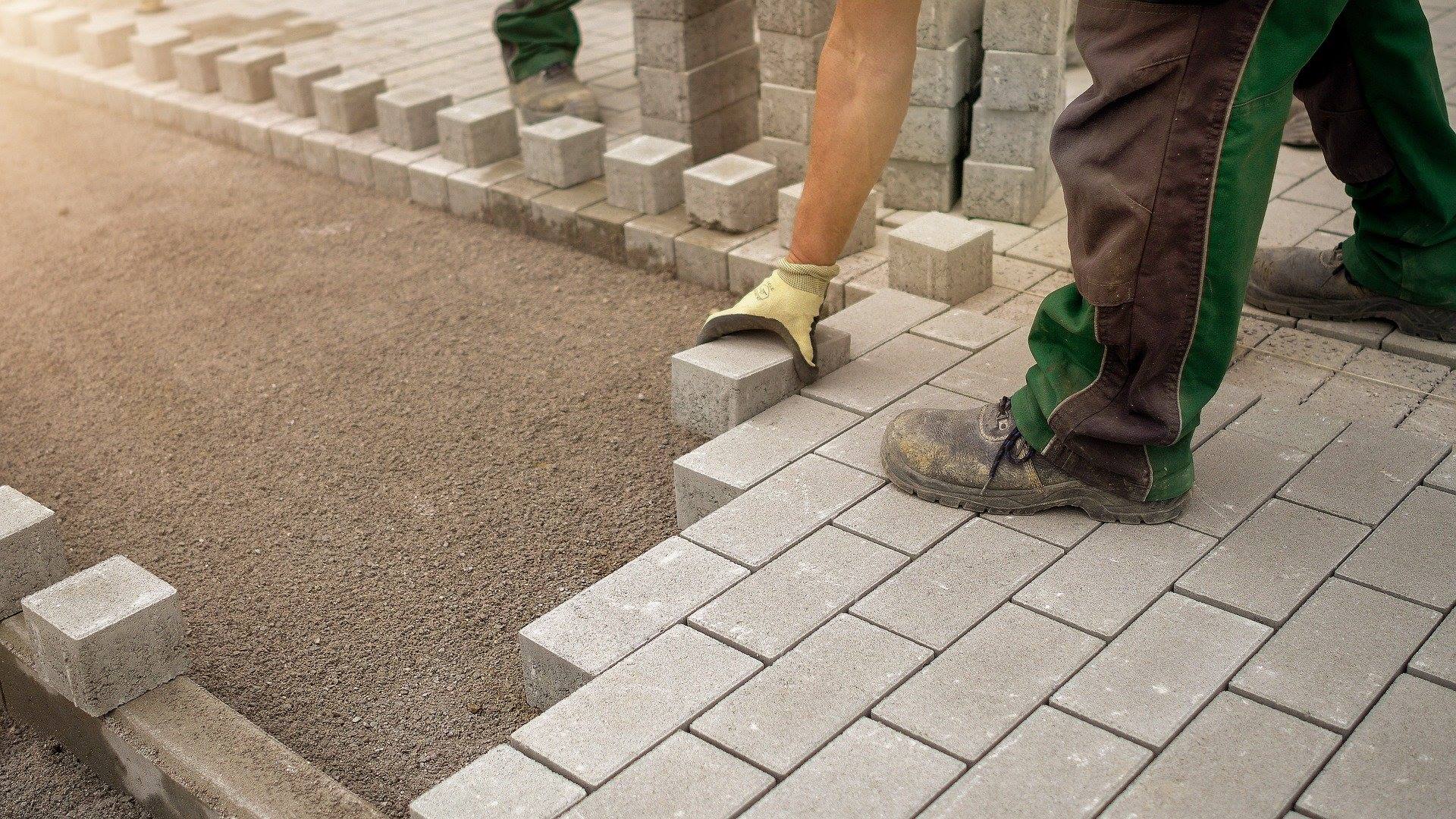paver contractor